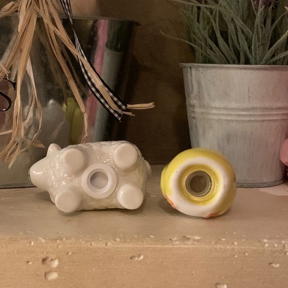 Easter Chick and Lamb Salt and Pepper Shakers - Picture 5 of 5